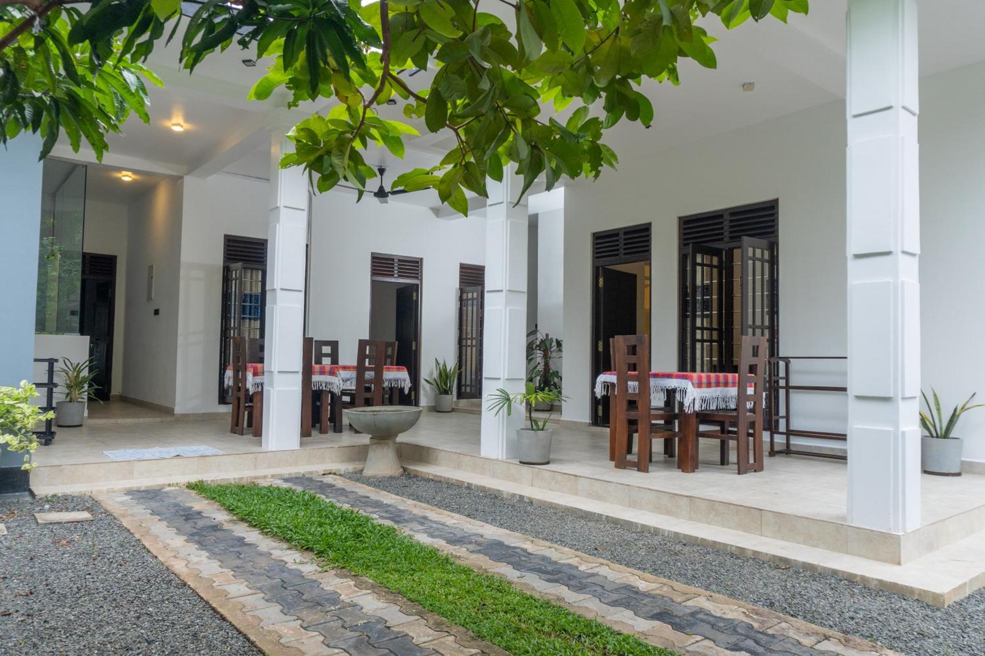 Blue Heaven Villa Ahangama Bagian luar foto