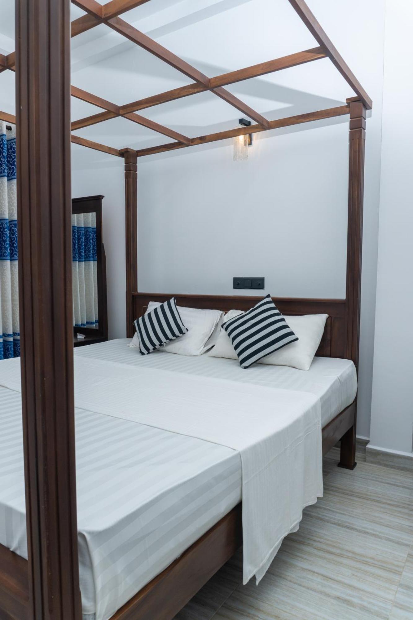 Blue Heaven Villa Ahangama Bagian luar foto